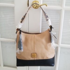 Women's Dooney and Bourke bag
